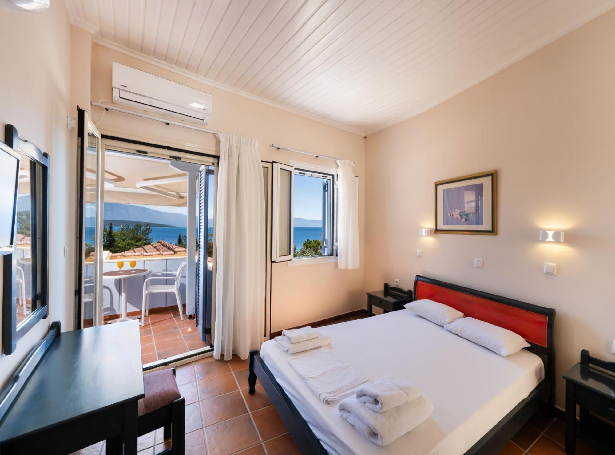 Ionio Hotel Nikiana Bagian luar foto