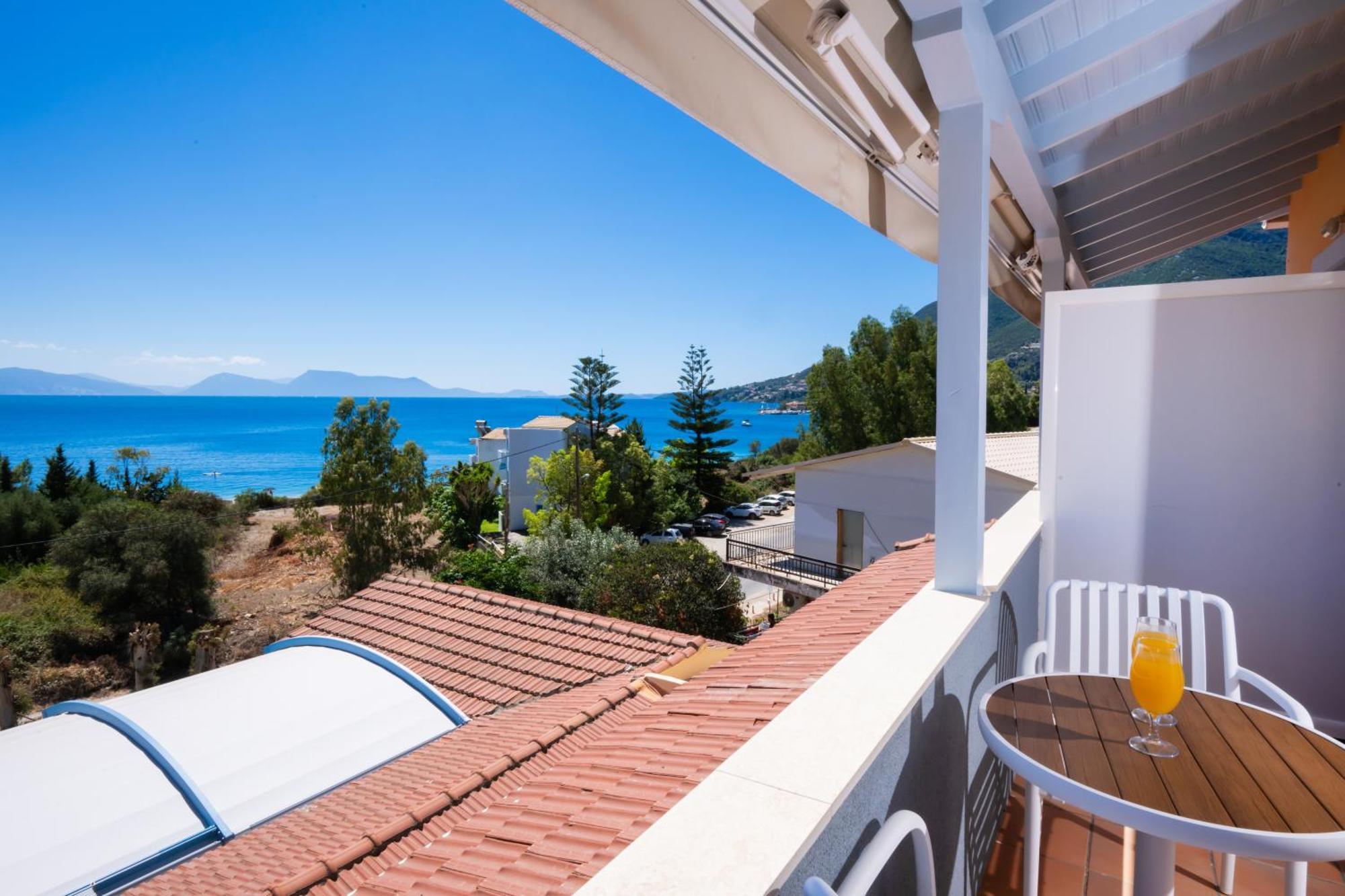 Ionio Hotel Nikiana Bagian luar foto